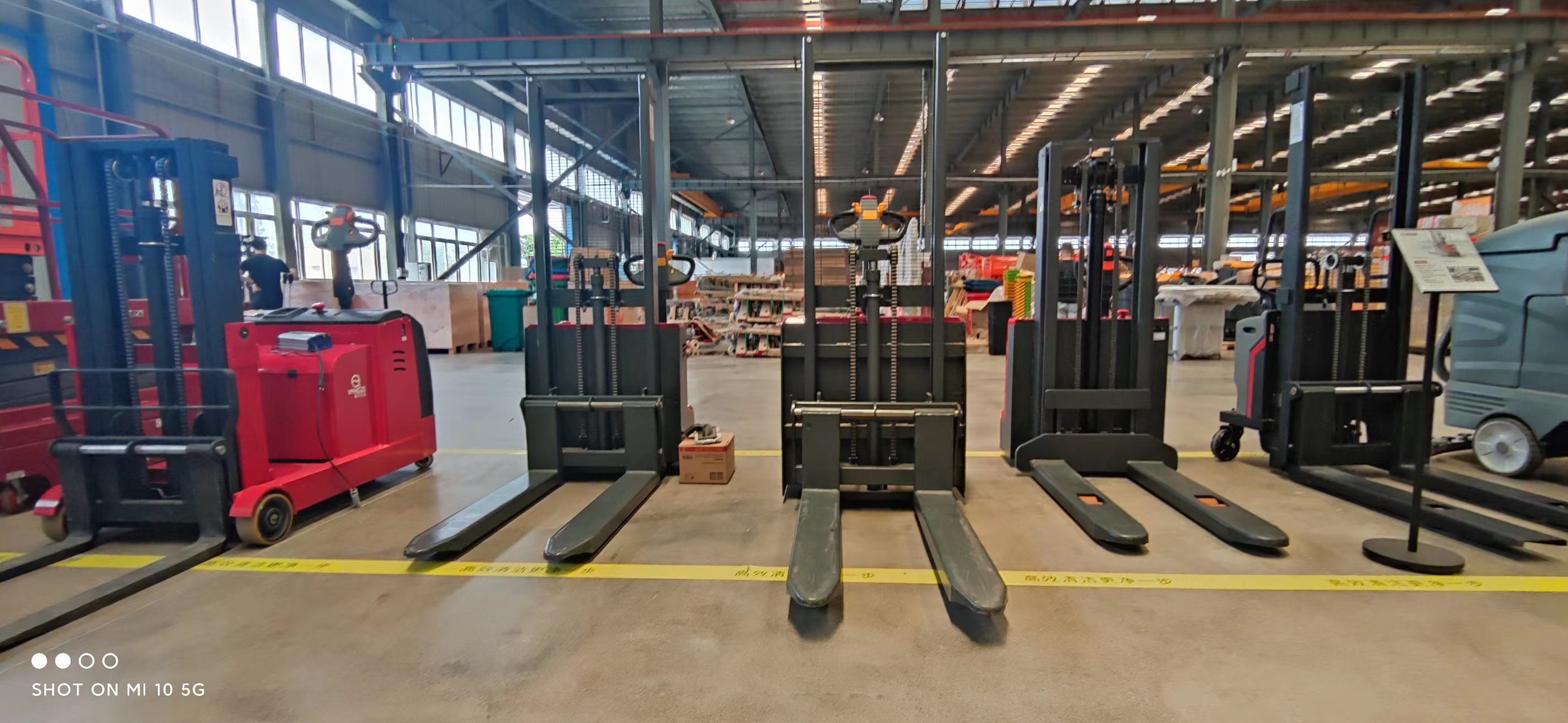 平衡式電動叉車和前移式電動叉車區(qū)別是什么？